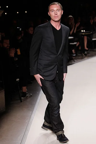 Look 35